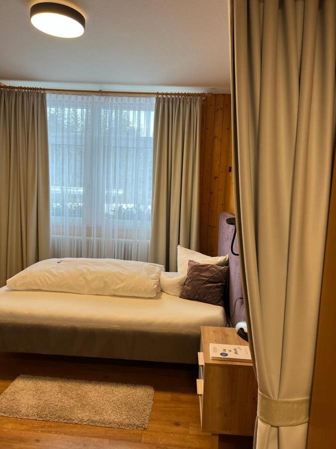 Hotel Schwarzwaldhof ฮินเทอร์ซาร์เทน ภายนอก รูปภาพ